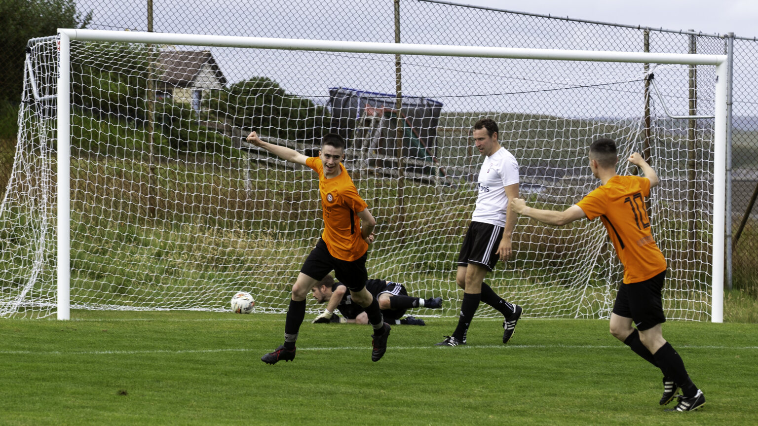 Whitedale lift the Fraser Cup The Shetland Times Ltd